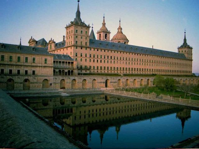 amazing day trips from madrid el escorial