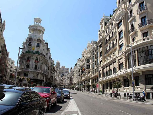 things to do in madrid calle gran via